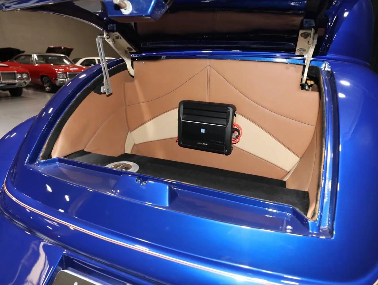 1933 Ford Coupe - Thumbnail 5