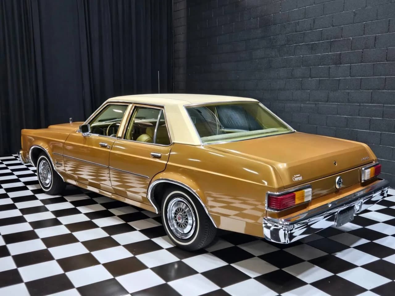 1978 Ford GRANADA - Thumbnail 5