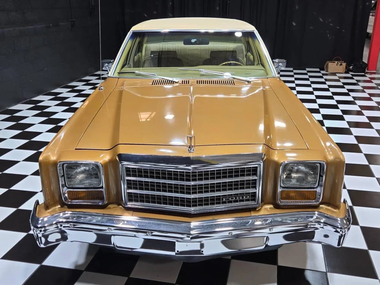 1978 Ford GRANADA - Thumbnail 7