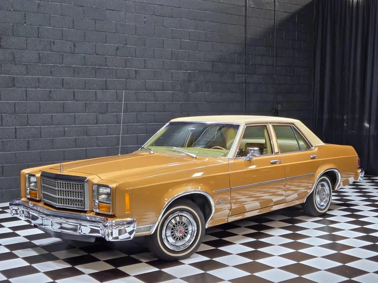 1978 Ford GRANADA - Thumbnail 2
