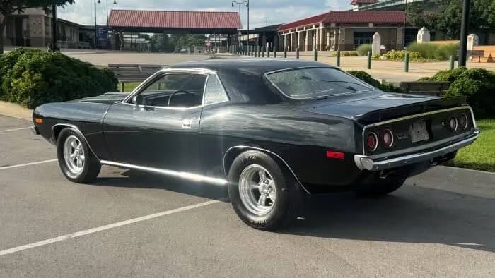 1973 Plymouth Cuda - Thumbnail 3