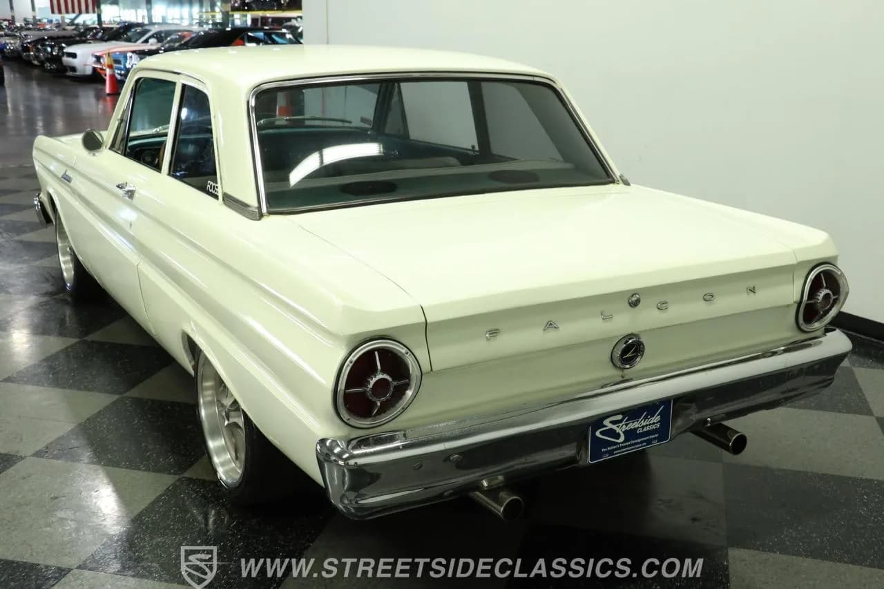1965 Ford Falcon - Thumbnail 8