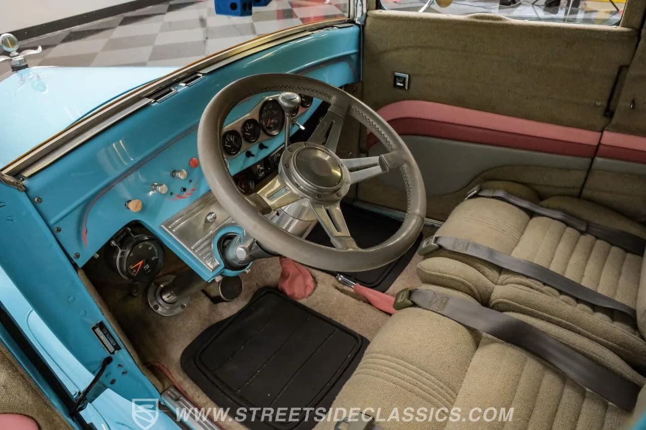 1927 Ford Model T Coupe Streetrod - Thumbnail 4