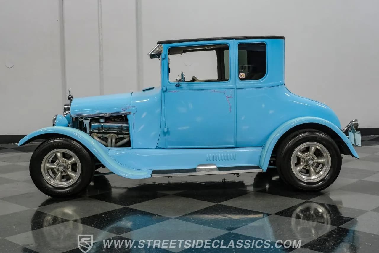 1927 Ford Model T Coupe Streetrod - Thumbnail 2