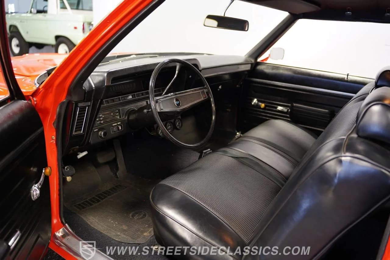1969 Chevrolet Biscayne 427 - Thumbnail 4