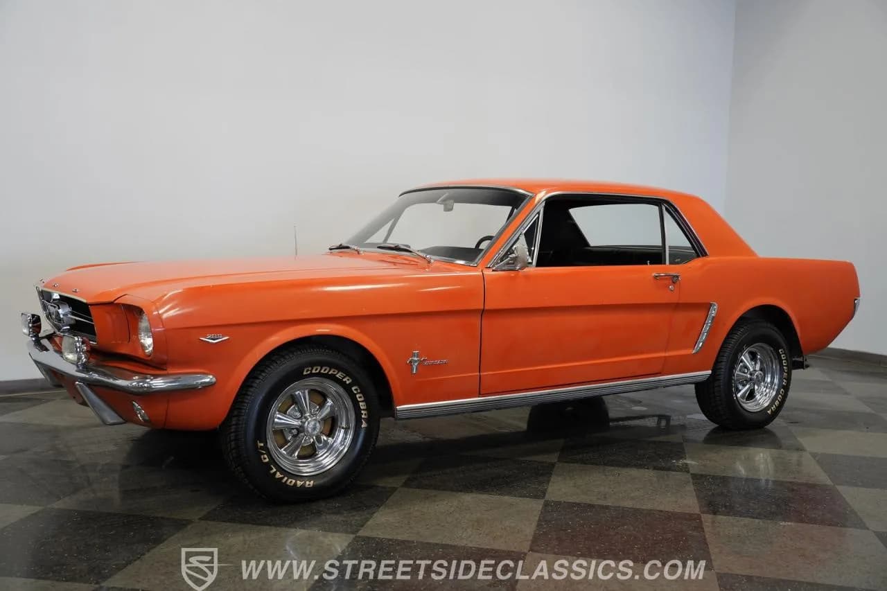 1965 Ford Mustang - Thumbnail 7