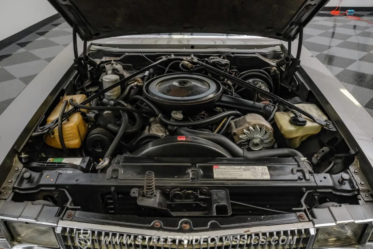 1977 Cadillac Seville - Thumbnail 3