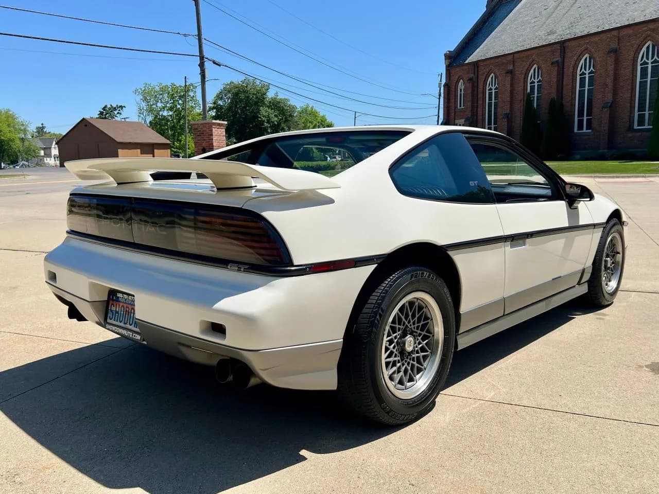 1985 Pontiac Fiero GT - Thumbnail 5