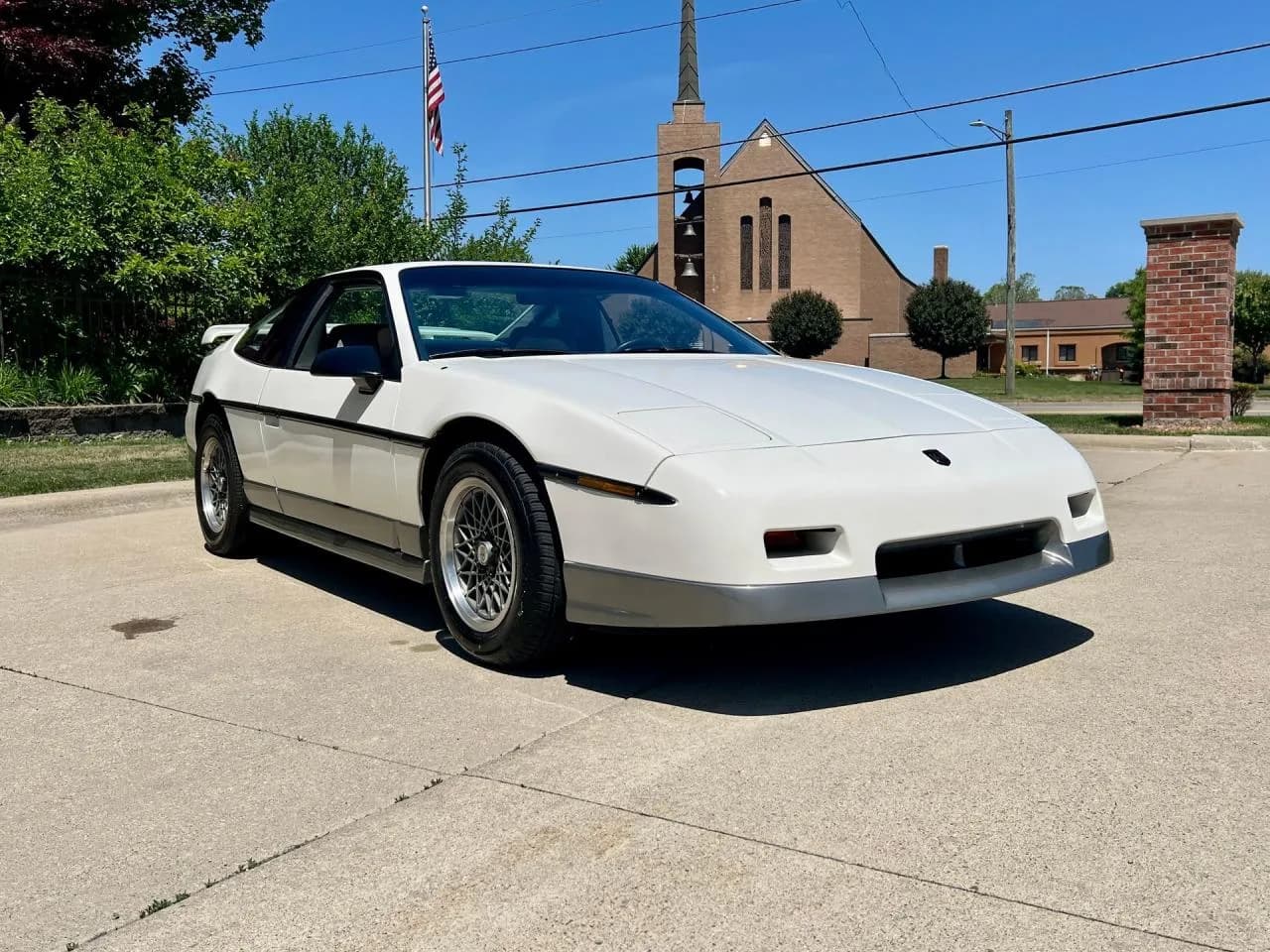 1985 Pontiac Fiero GT - Thumbnail 3