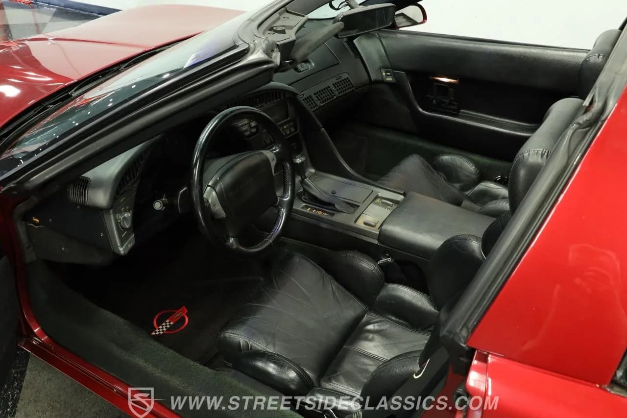 1990 Chevrolet Corvette - Thumbnail 4