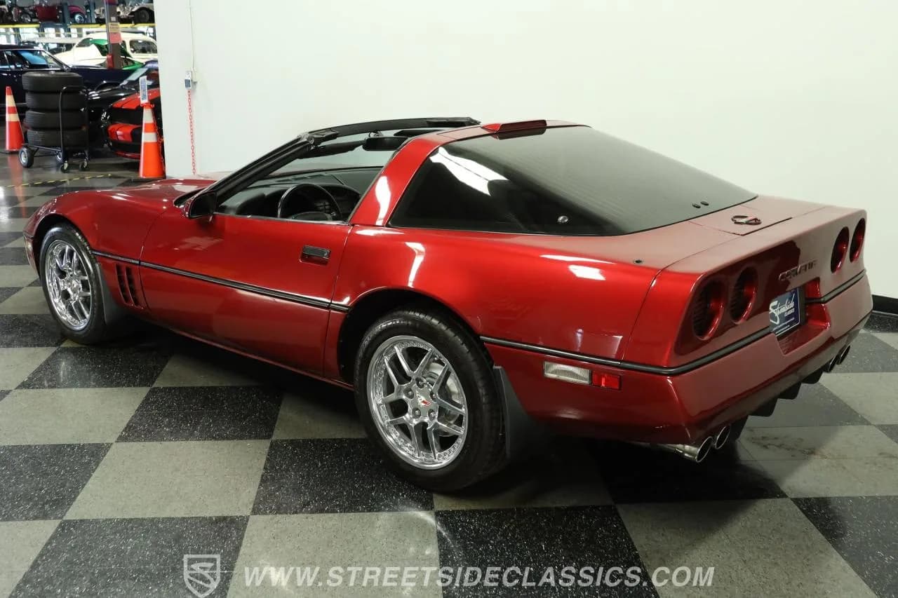 1990 Chevrolet Corvette - Thumbnail 7