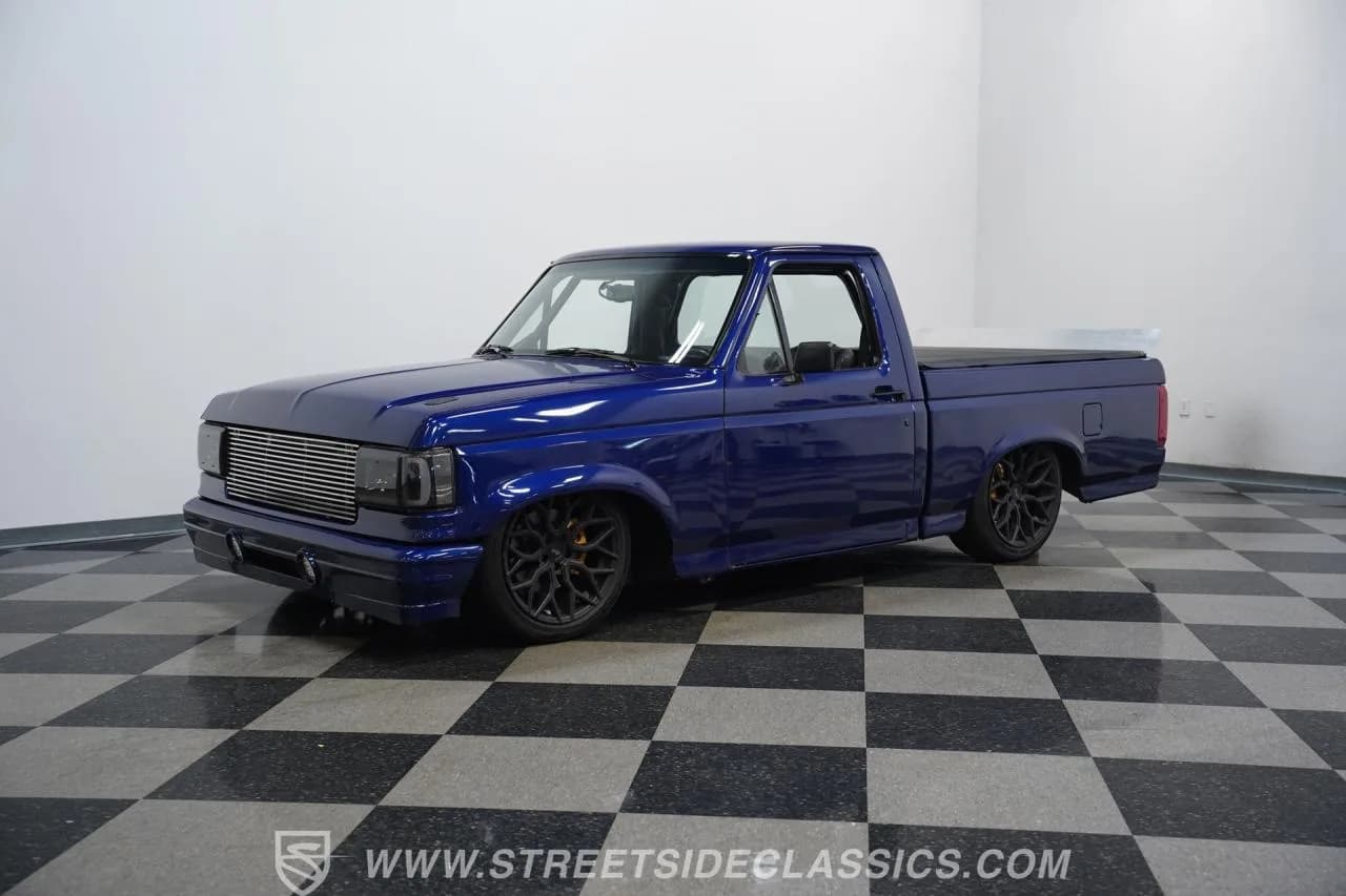1990 Ford F-150 Restomod - Thumbnail 6