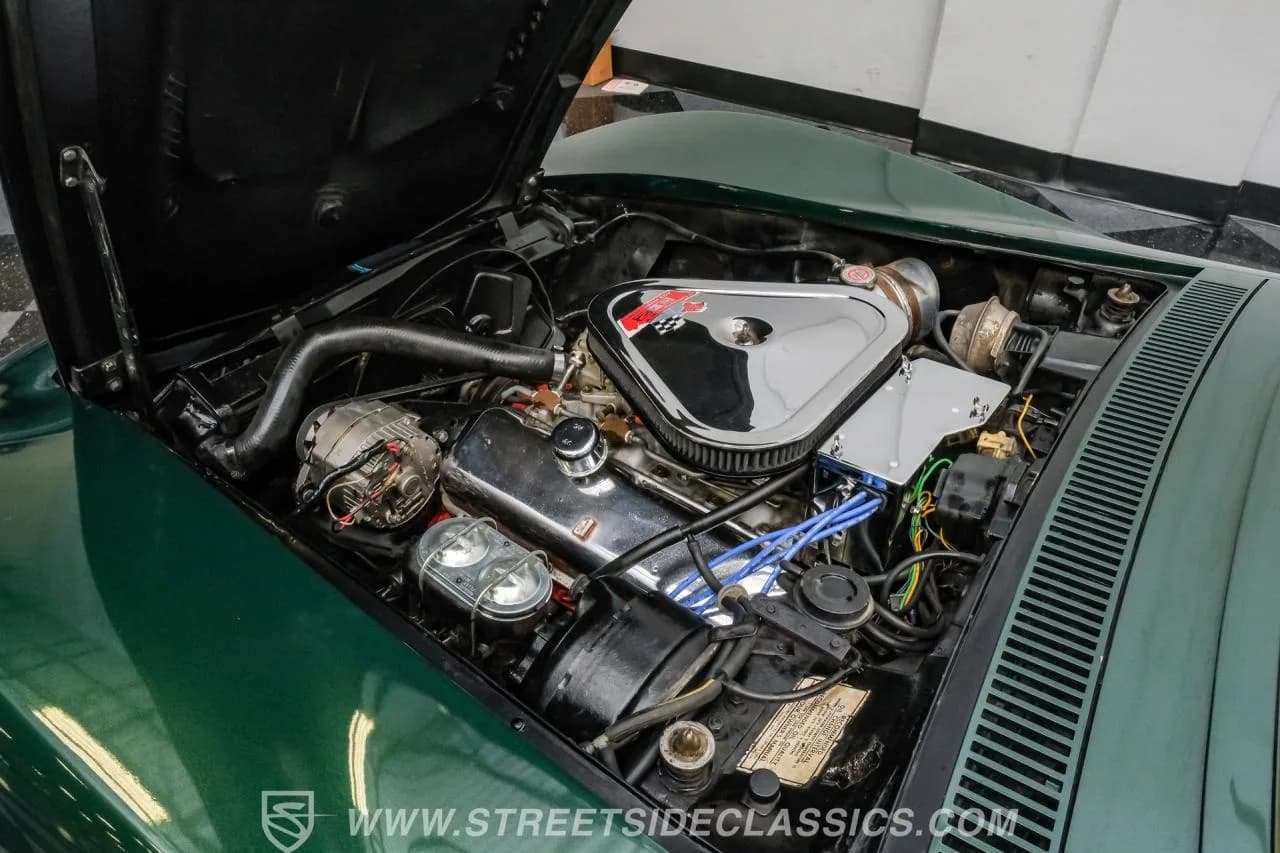 1969 Chevrolet Corvette 427 Tri-Power - Thumbnail 4