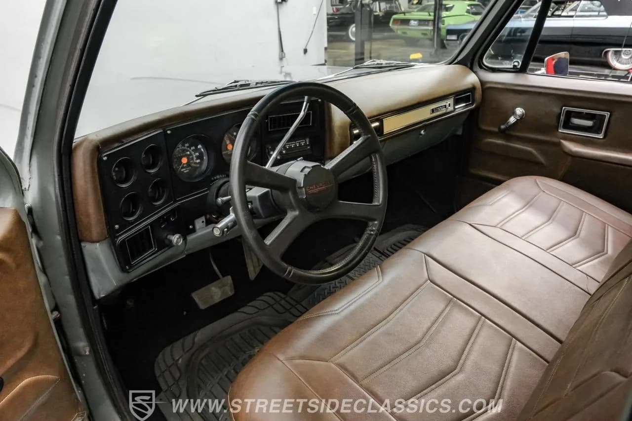 1978 Chevrolet C10 Restomod - Thumbnail 4