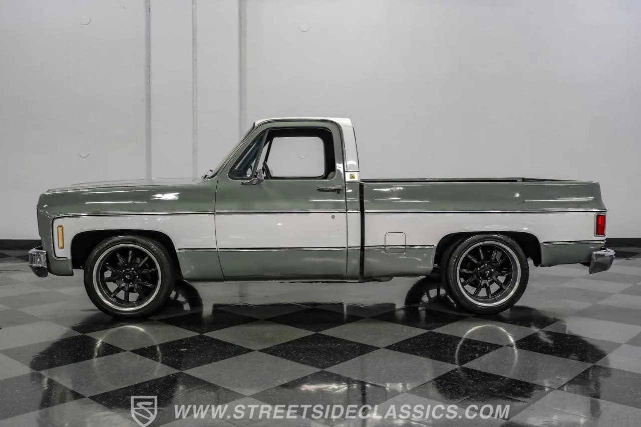 1978 Chevrolet C10 Restomod - Thumbnail 7
