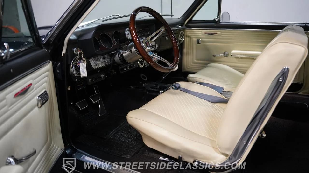 1965 Pontiac GTO - Thumbnail 4