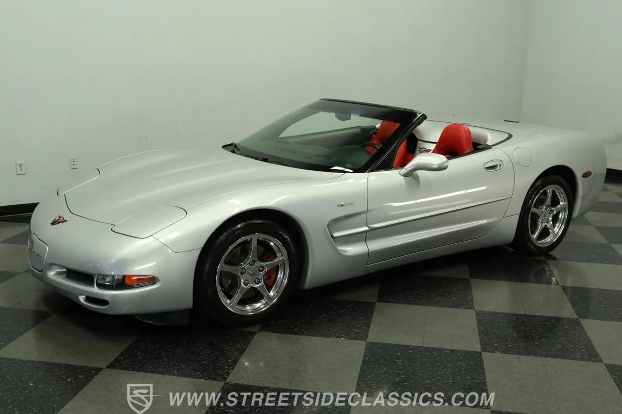 2001 Chevrolet Corvette Convertible - Thumbnail 6