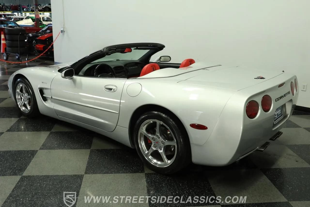 2001 Chevrolet Corvette Convertible - Thumbnail 7