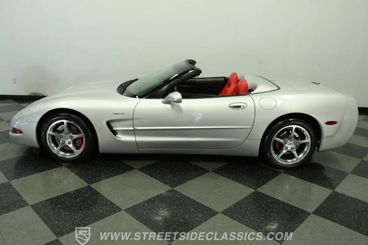 2001 Chevrolet Corvette Convertible - Thumbnail 2