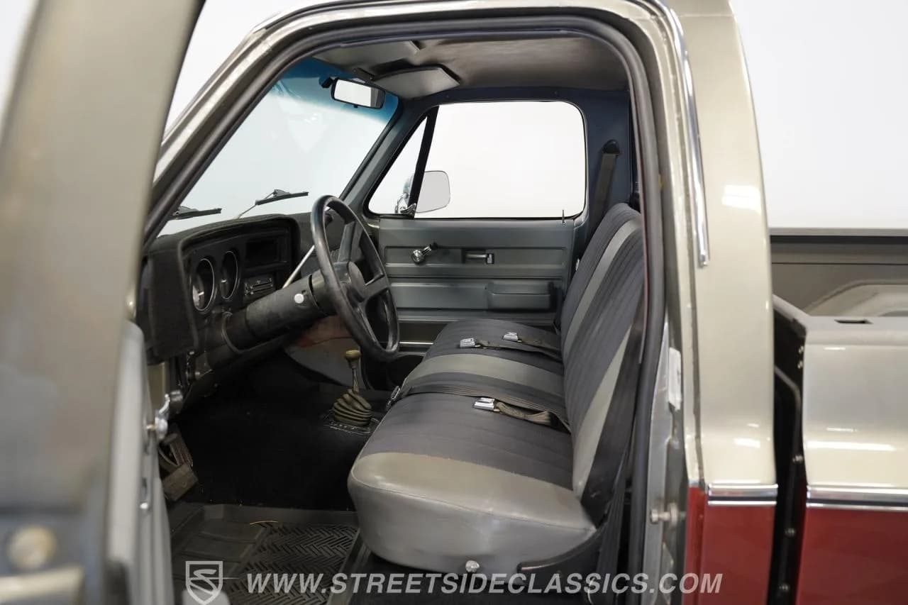 1976 GMC K-15 4X4 - Thumbnail 3