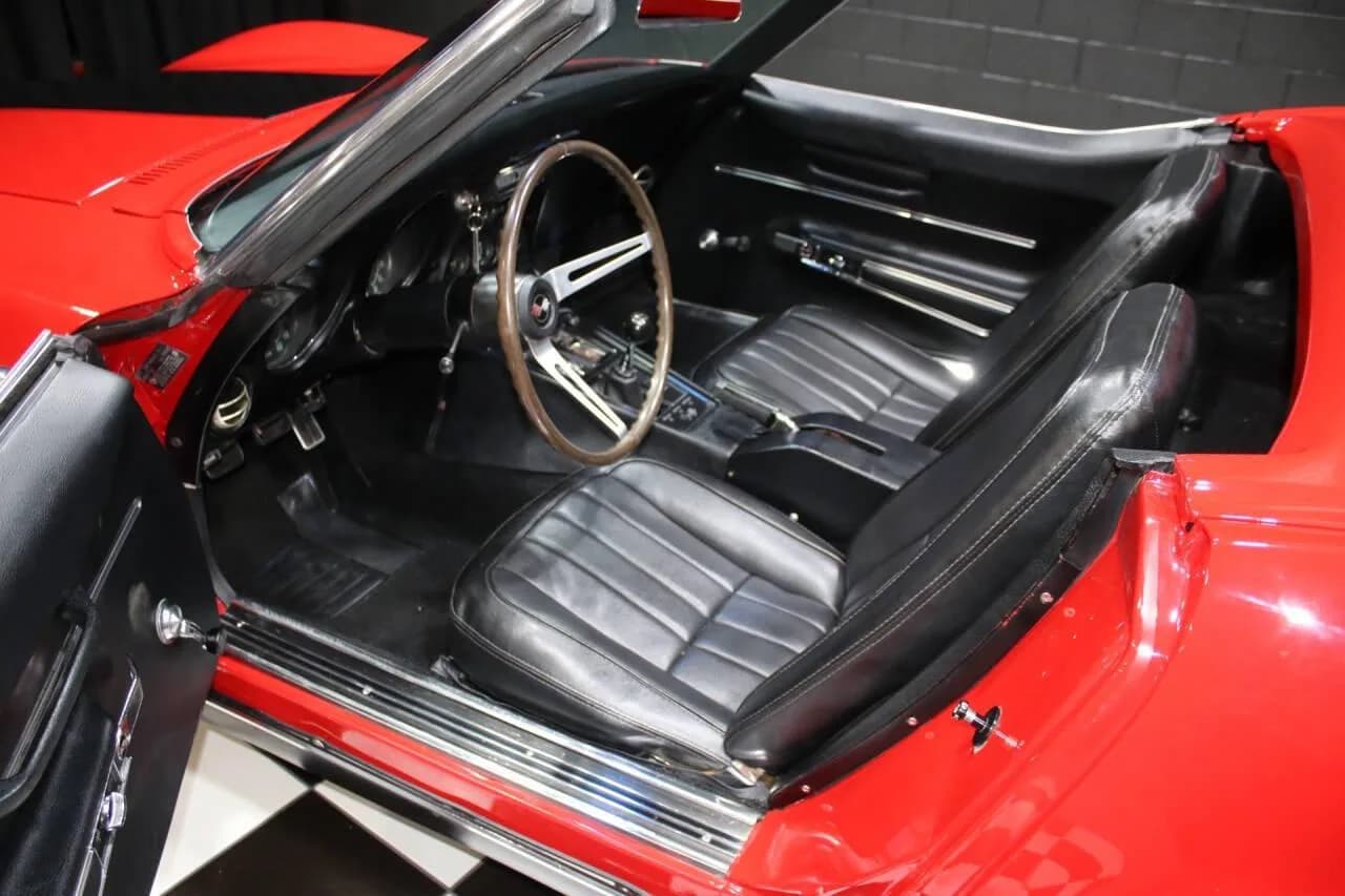 1968 Chevrolet Corvette - Thumbnail 3