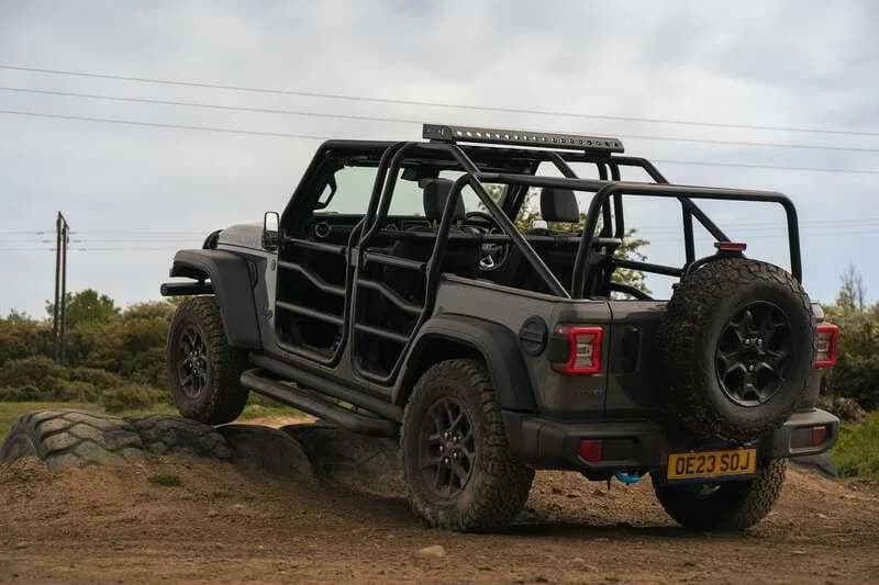 2023 Jeep WRANGLER RUBICON UNLIMITED - Thumbnail 4