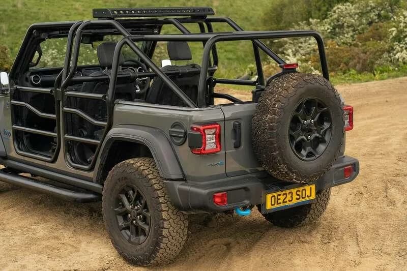 2023 Jeep WRANGLER RUBICON UNLIMITED - Thumbnail 8