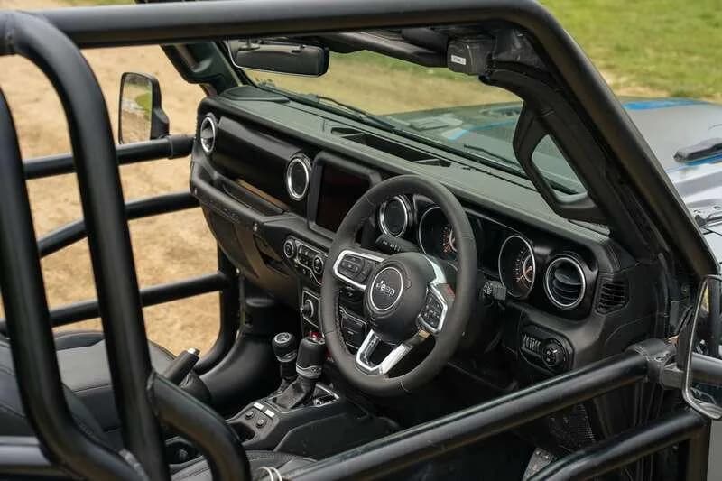 2023 Jeep WRANGLER RUBICON UNLIMITED - Thumbnail 2