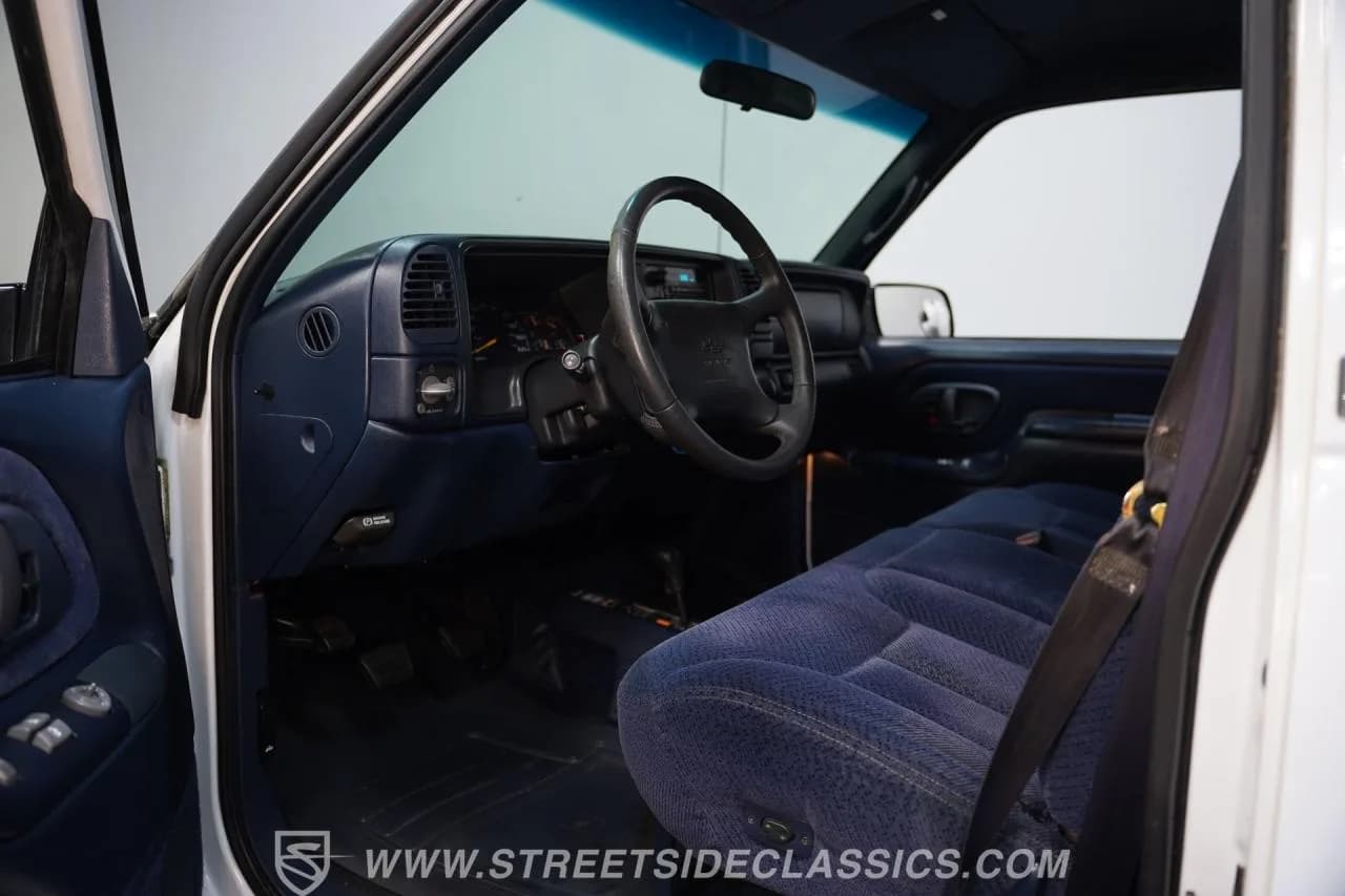 1997 Chevrolet Silverado Z71 4x4 - Thumbnail 4