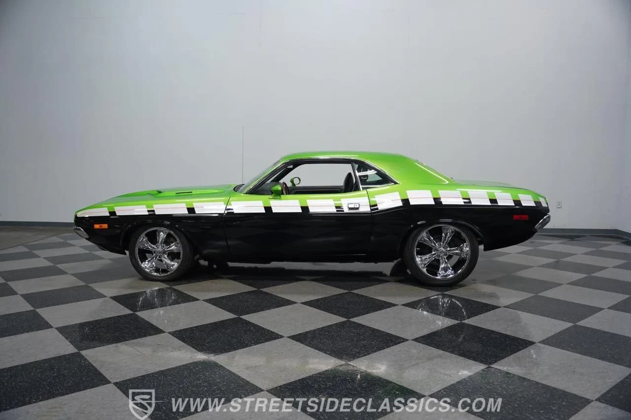 1974 Dodge Challenger - Thumbnail 8