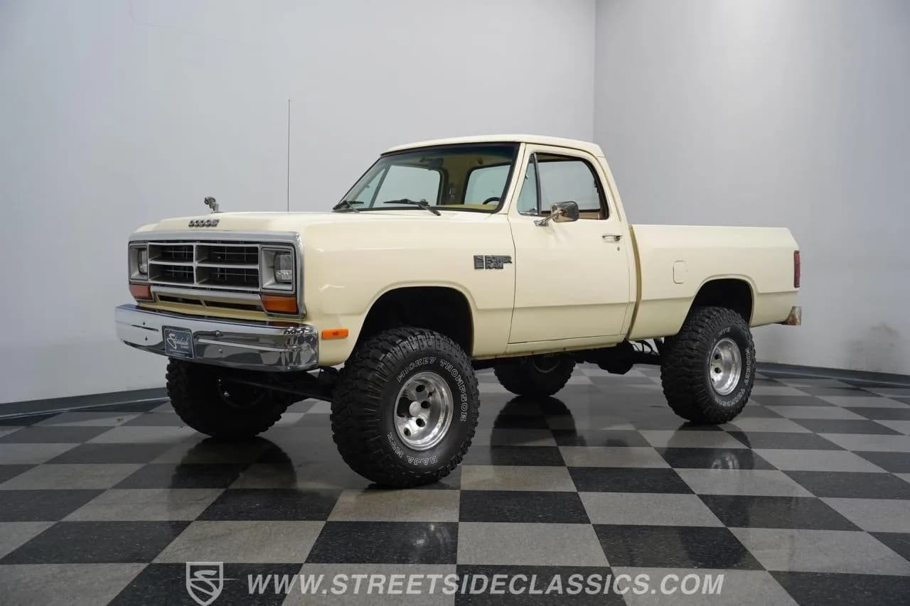 1986 Dodge Power Ram W150 4X4 - Thumbnail 6