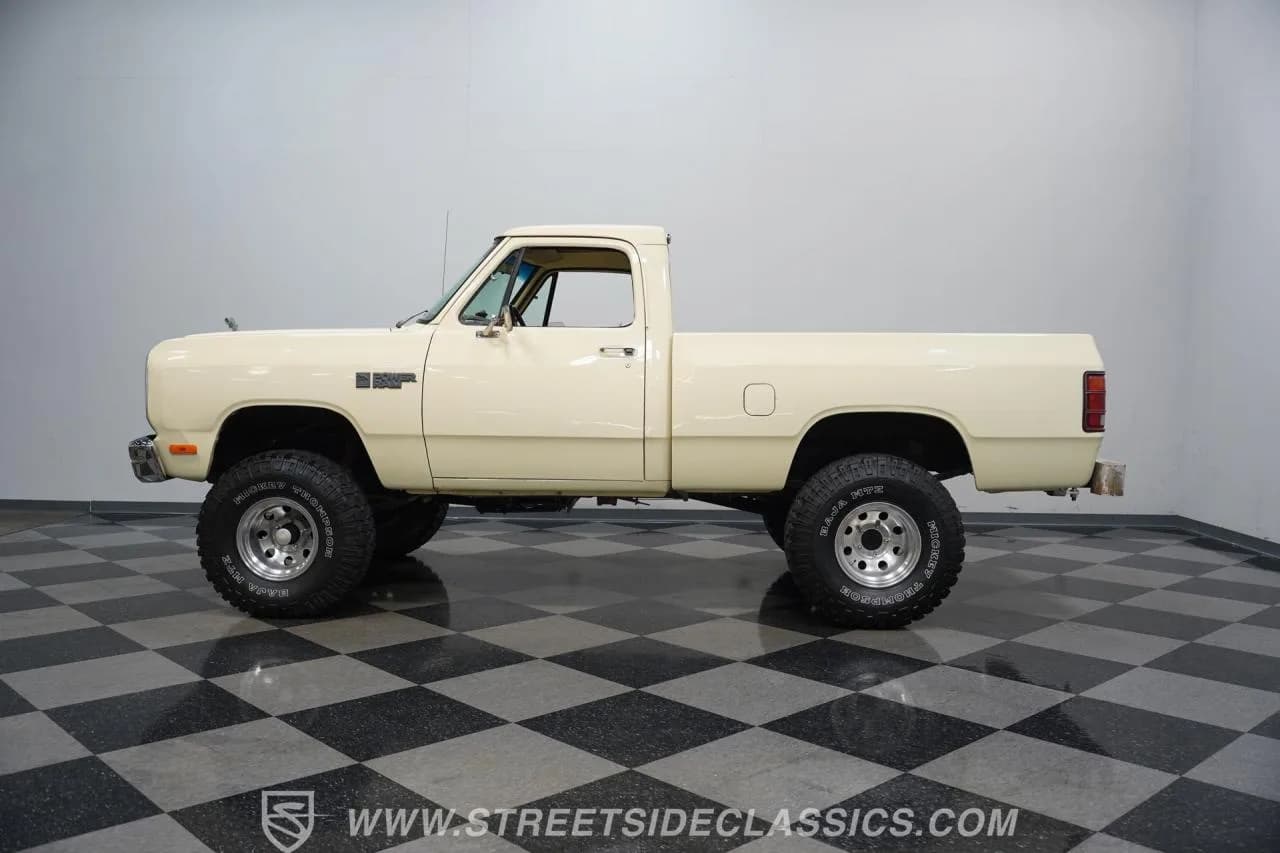 1986 Dodge Power Ram W150 4X4 - Thumbnail 7
