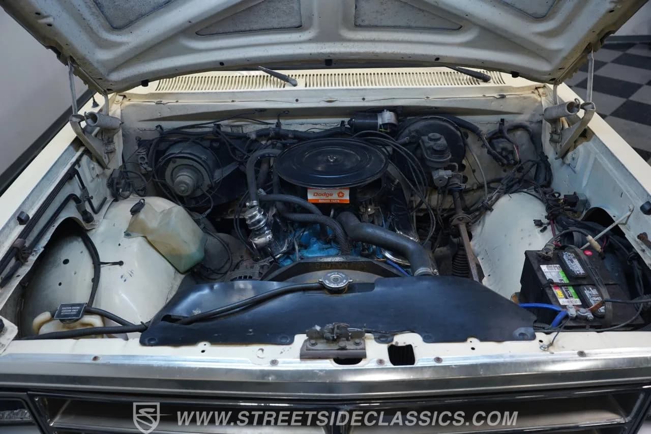 1986 Dodge Power Ram W150 4X4 - Thumbnail 3