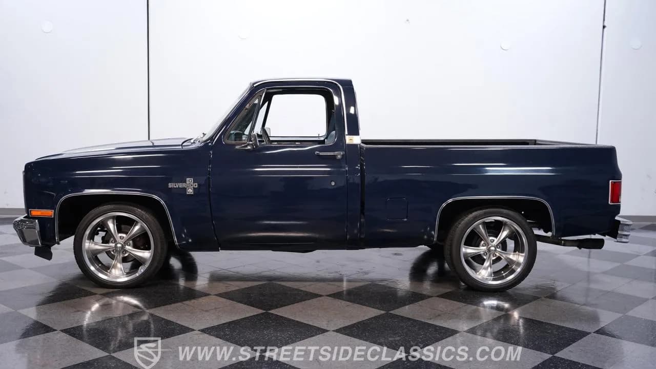 1983 Chevrolet C10 Silverado - Thumbnail 2