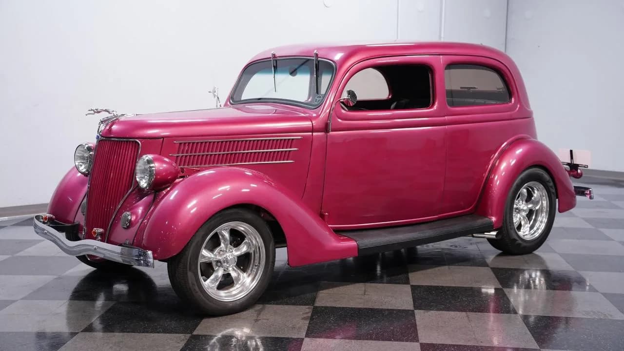 1936 Ford Deluxe Slantback - Thumbnail 6
