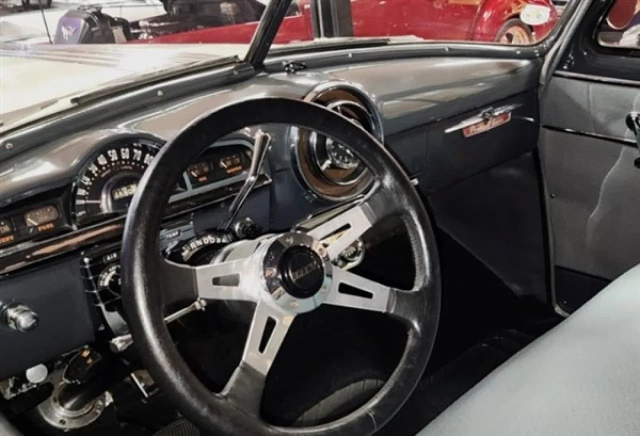 1951 Pontiac  Chieftain - Thumbnail 7