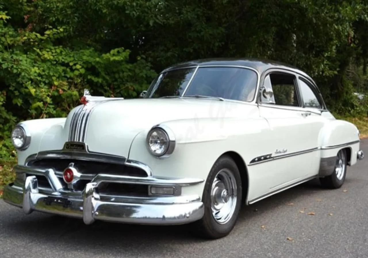 1951 Pontiac  Chieftain - Thumbnail 2