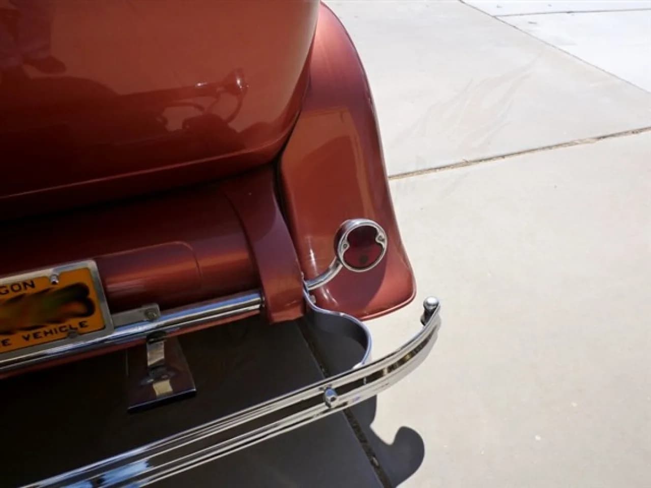 1932 Ford Tudor Sedan - Thumbnail 6