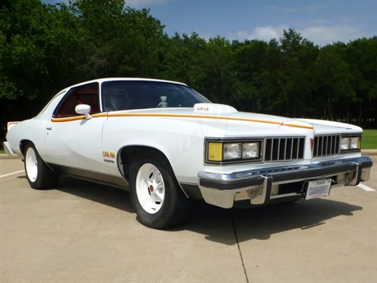 1977 Pontiac LeMans Can Am - Thumbnail 2