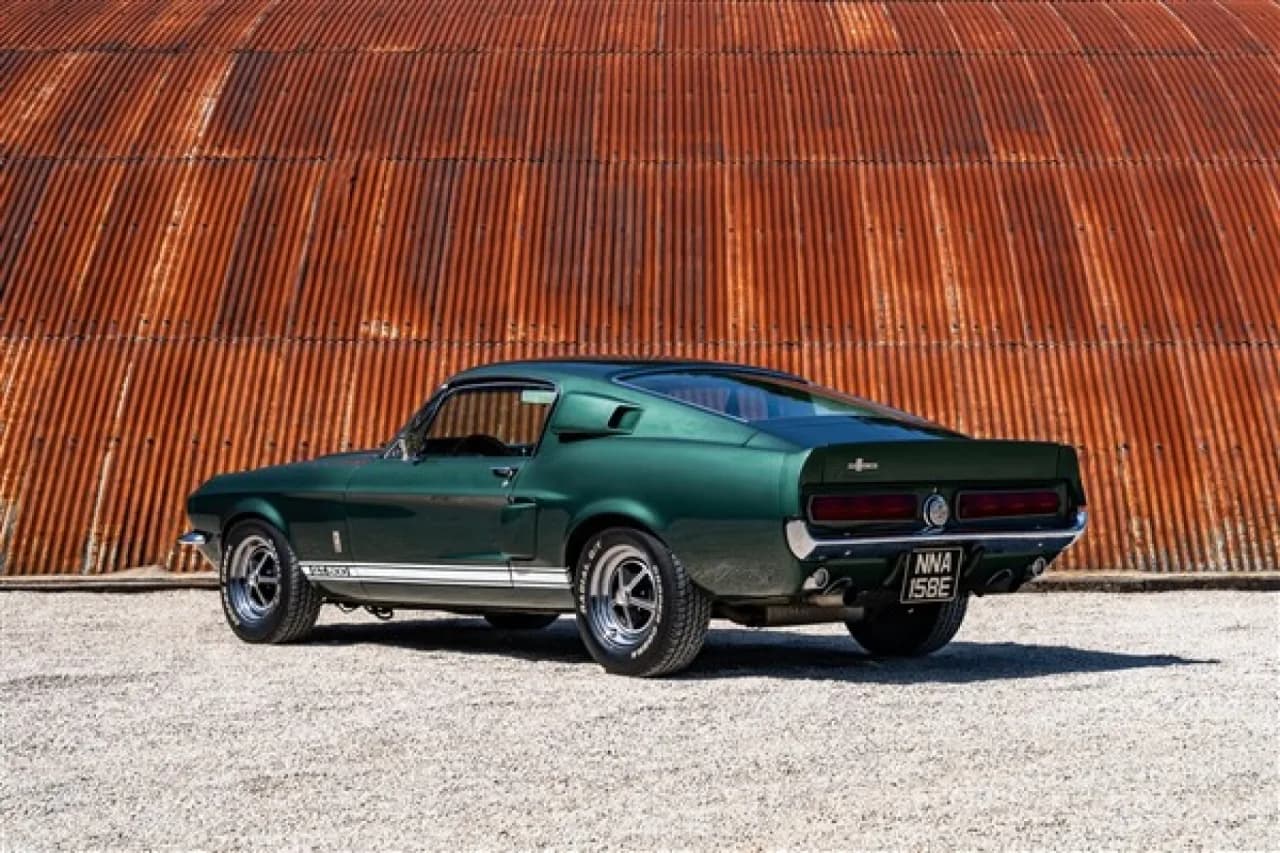1967 Ford SHELBY MUSTANG GT500 - Thumbnail 2