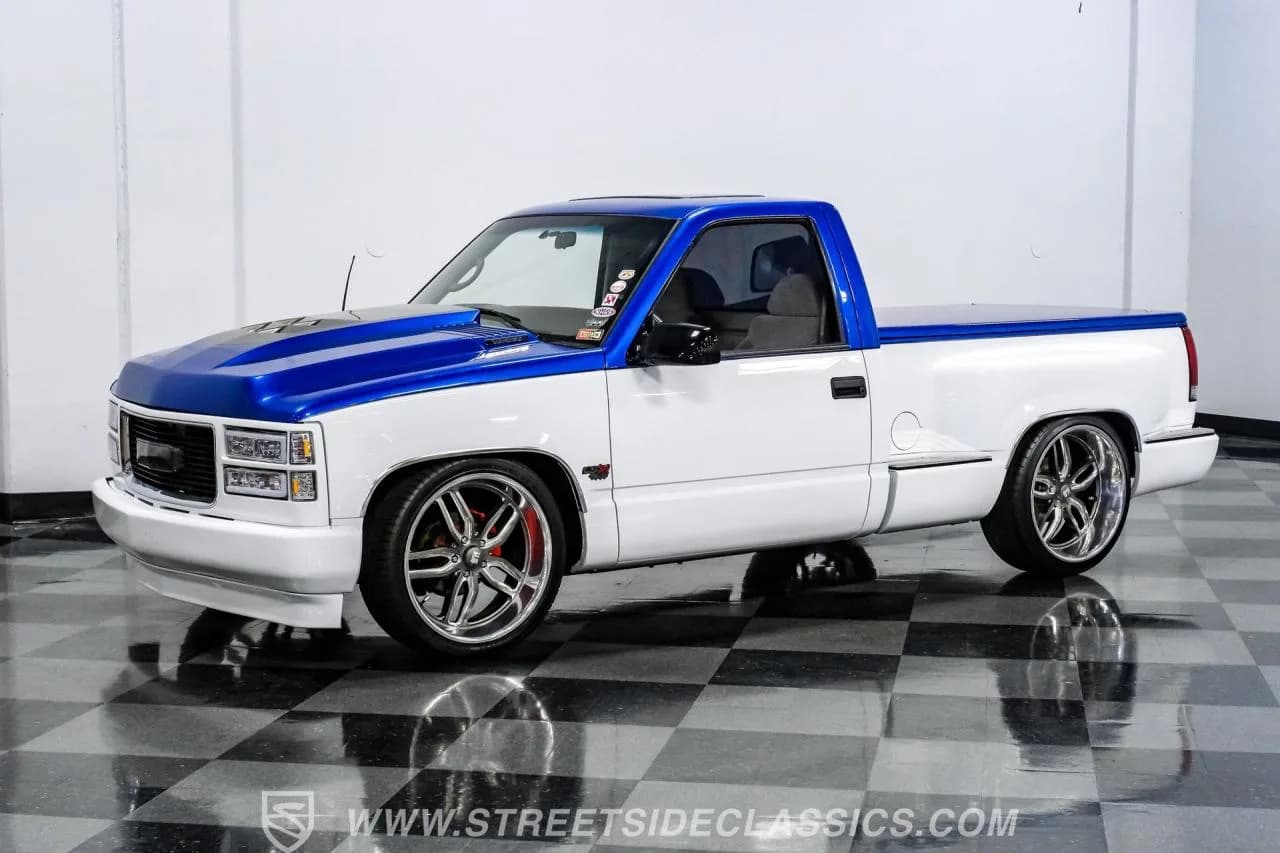1997 Chevrolet C1500 Silverado Restomod - Thumbnail 6