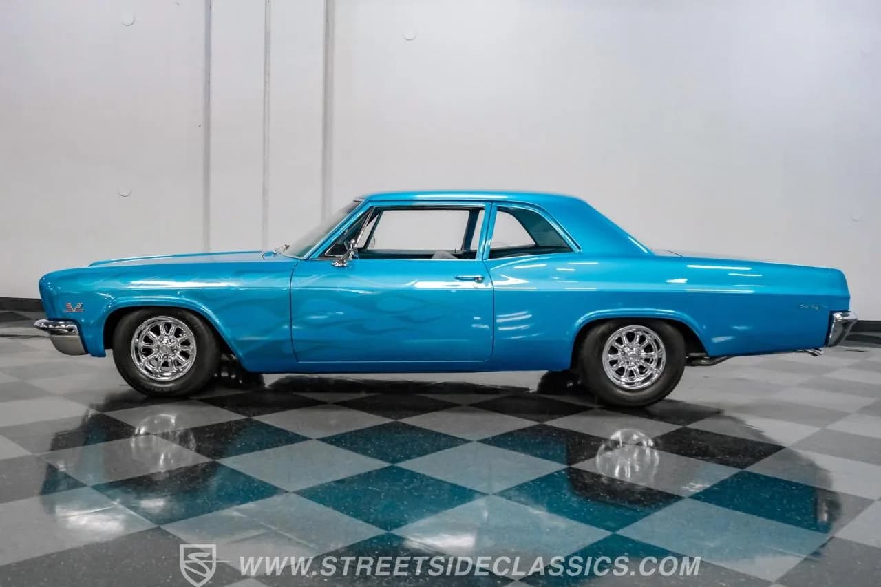 1966 Chevrolet Biscayne - Thumbnail 2