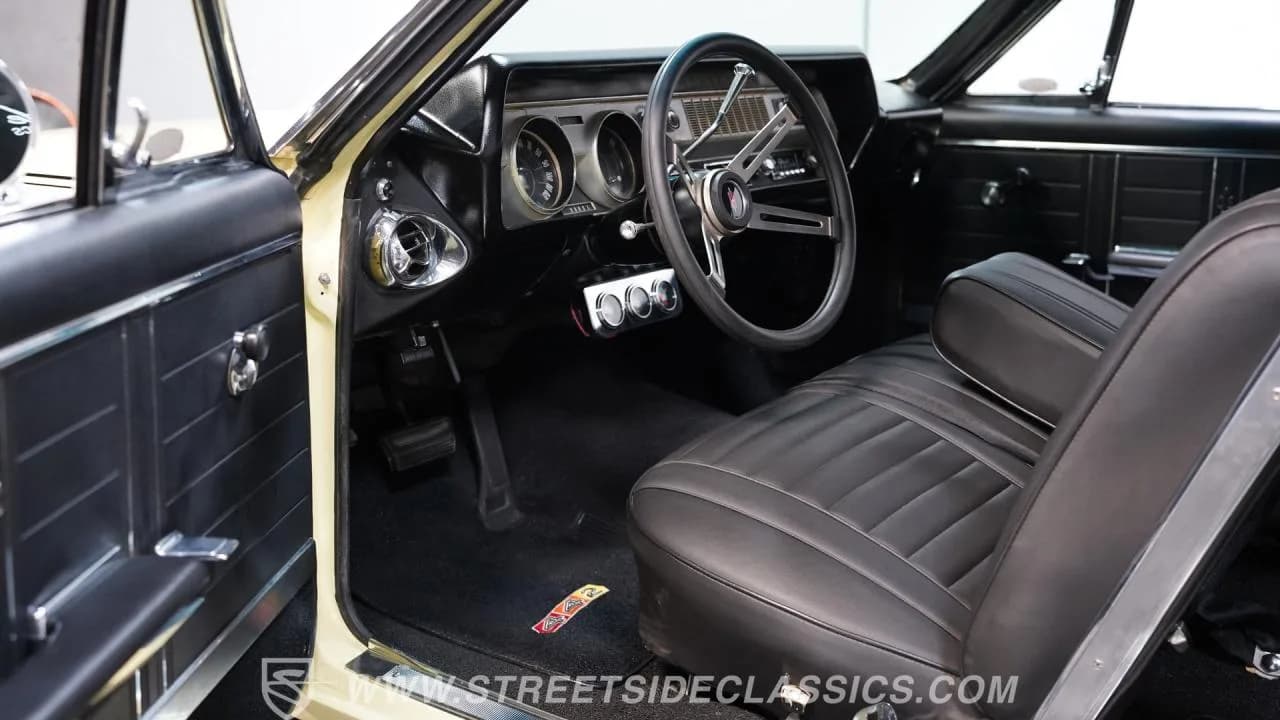 1967 Oldsmobile CUTLASS 442 - Thumbnail 4