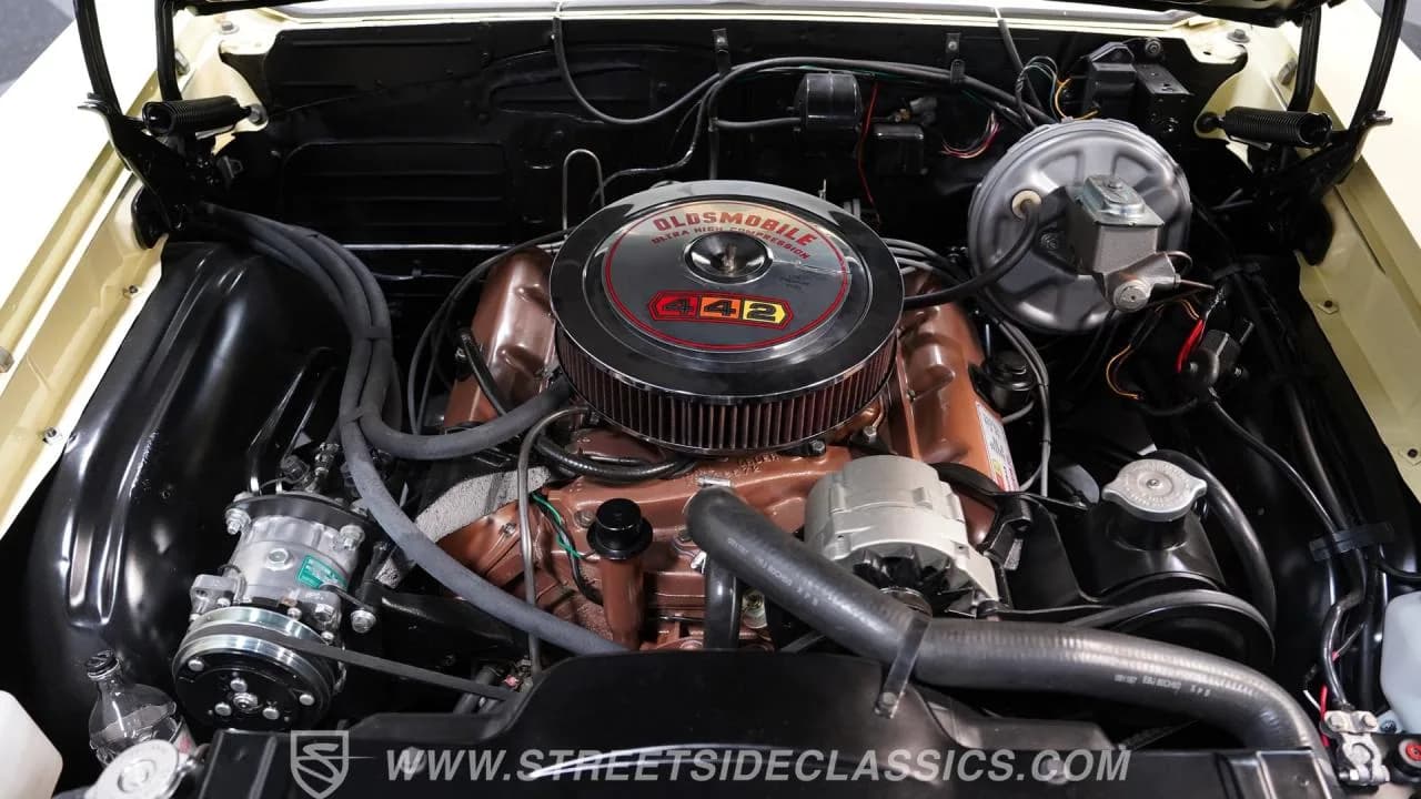 1967 Oldsmobile CUTLASS 442 - Thumbnail 3