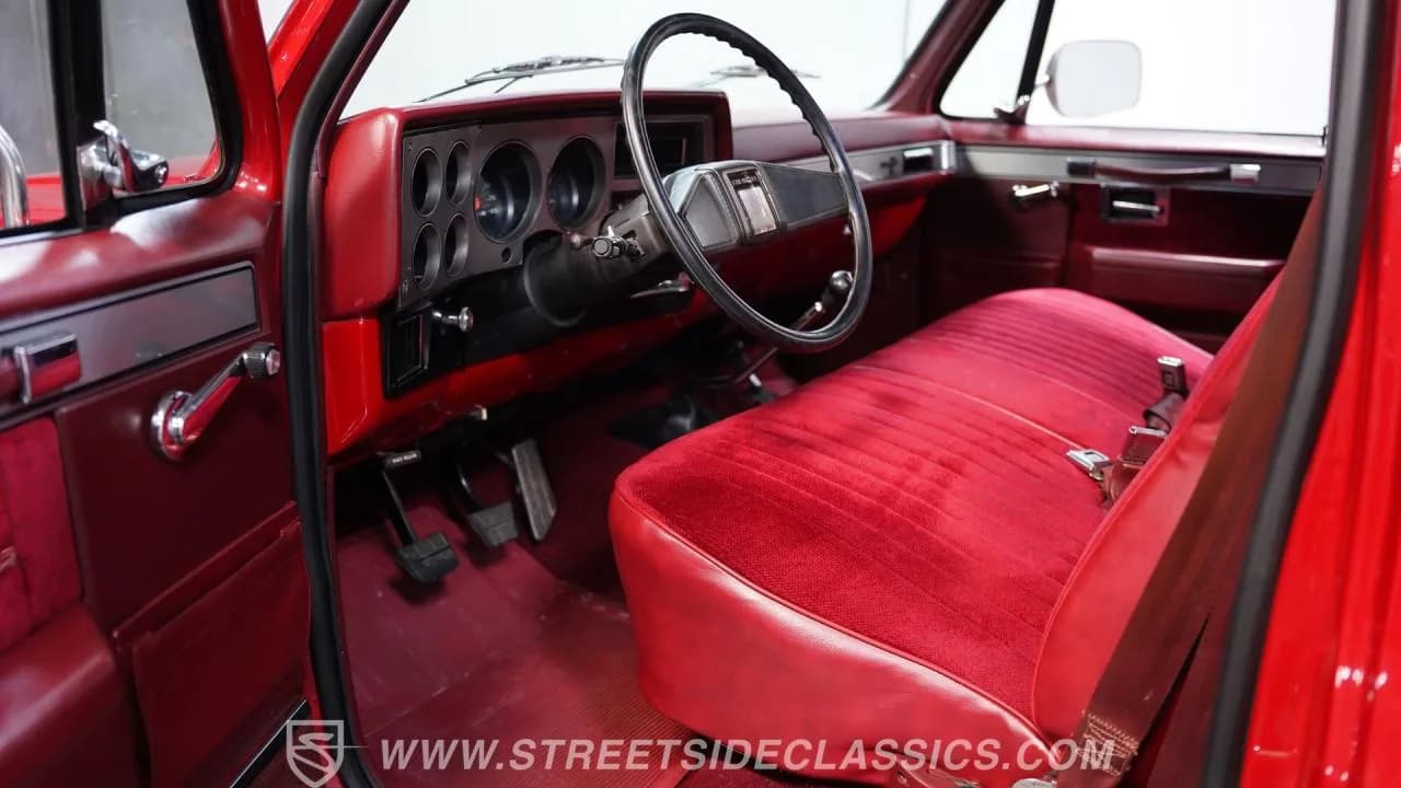1986 Chevrolet K10 4x4 - Thumbnail 4