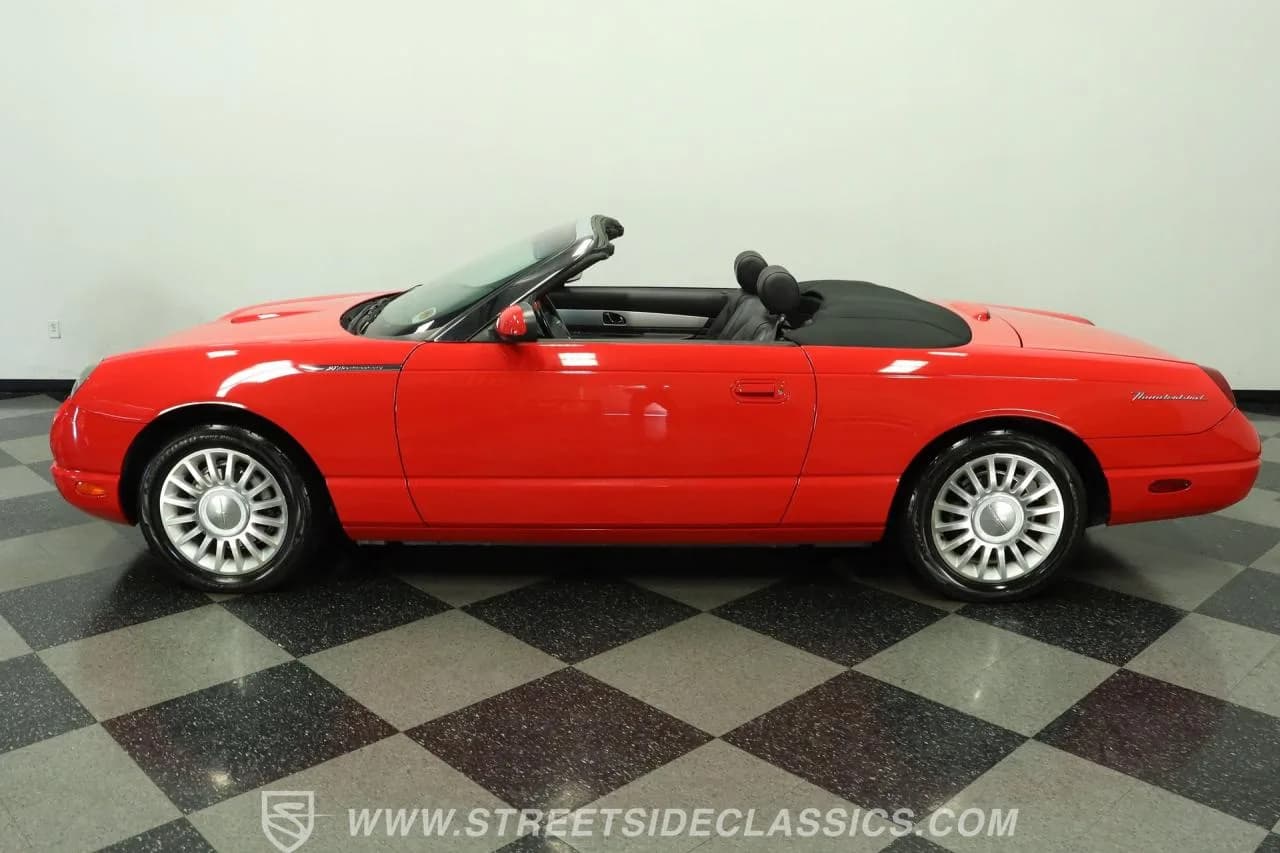 2005 Ford Thunderbird - Thumbnail 2