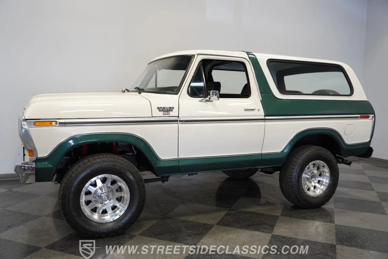 1979 Ford Bronco 4X4 Coyote Restomod - Thumbnail 7