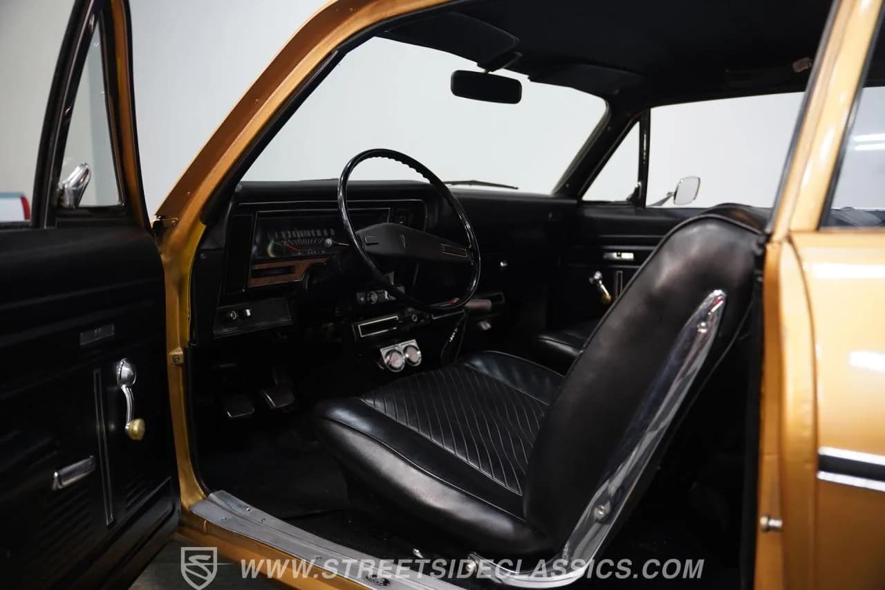 1972 Pontiac Ventura II - Thumbnail 4