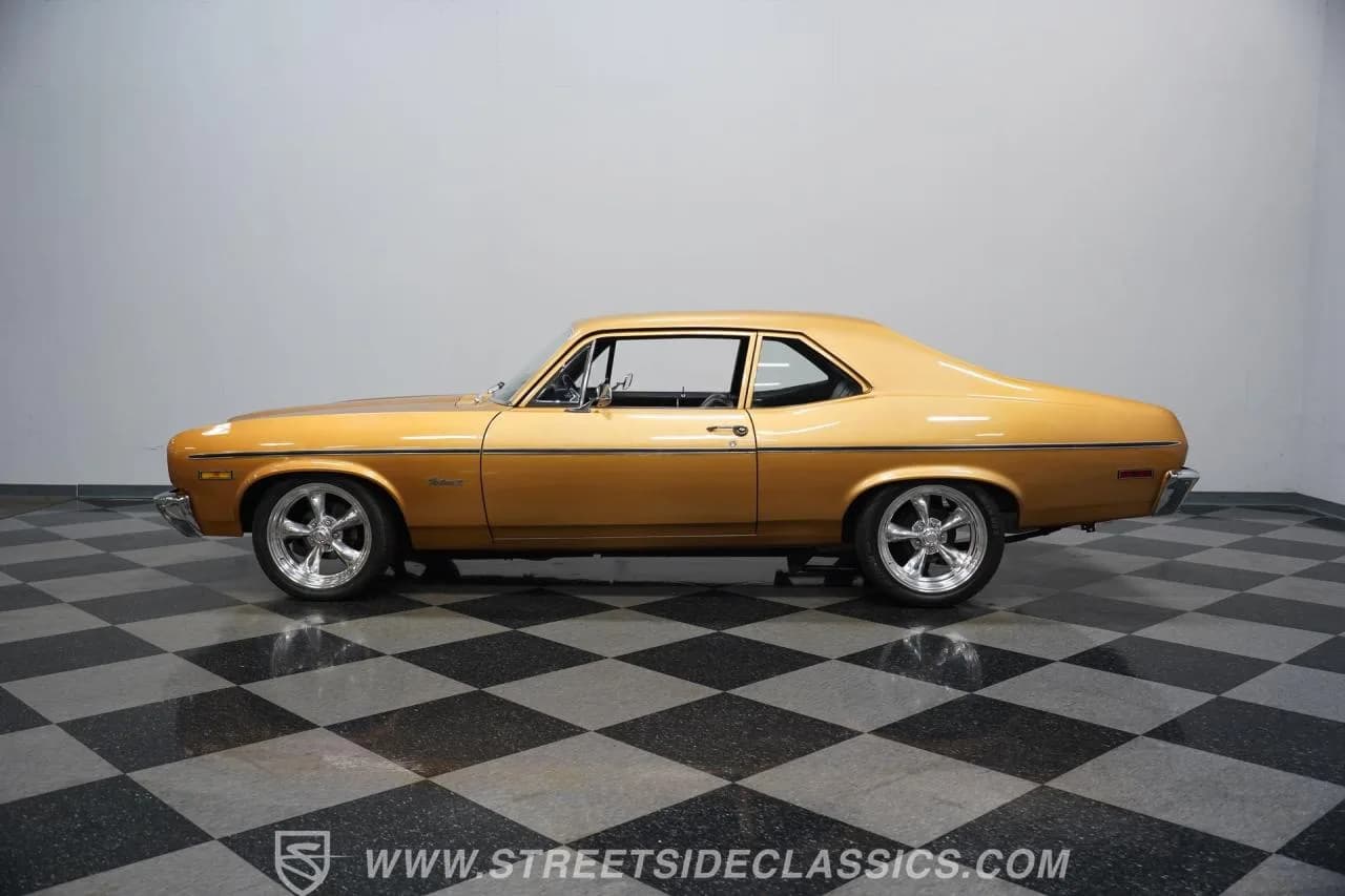 1972 Pontiac Ventura II - Thumbnail 2