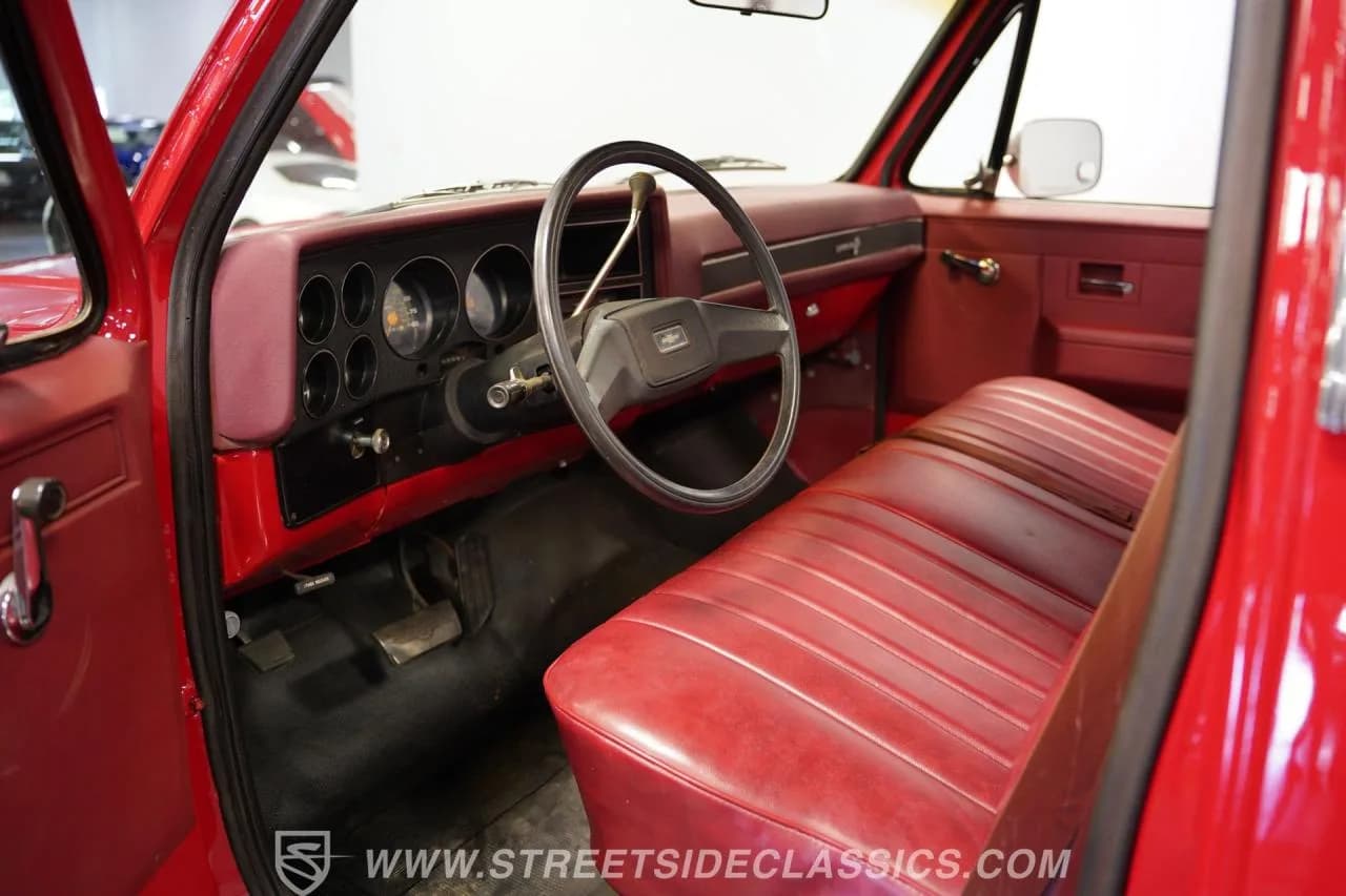 1986 Chevrolet C10 - Thumbnail 4